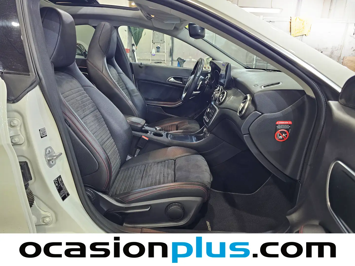 Foto Mercedes CLA Mercedes-Benz CLA 200 d (136 CV) PACK AMG