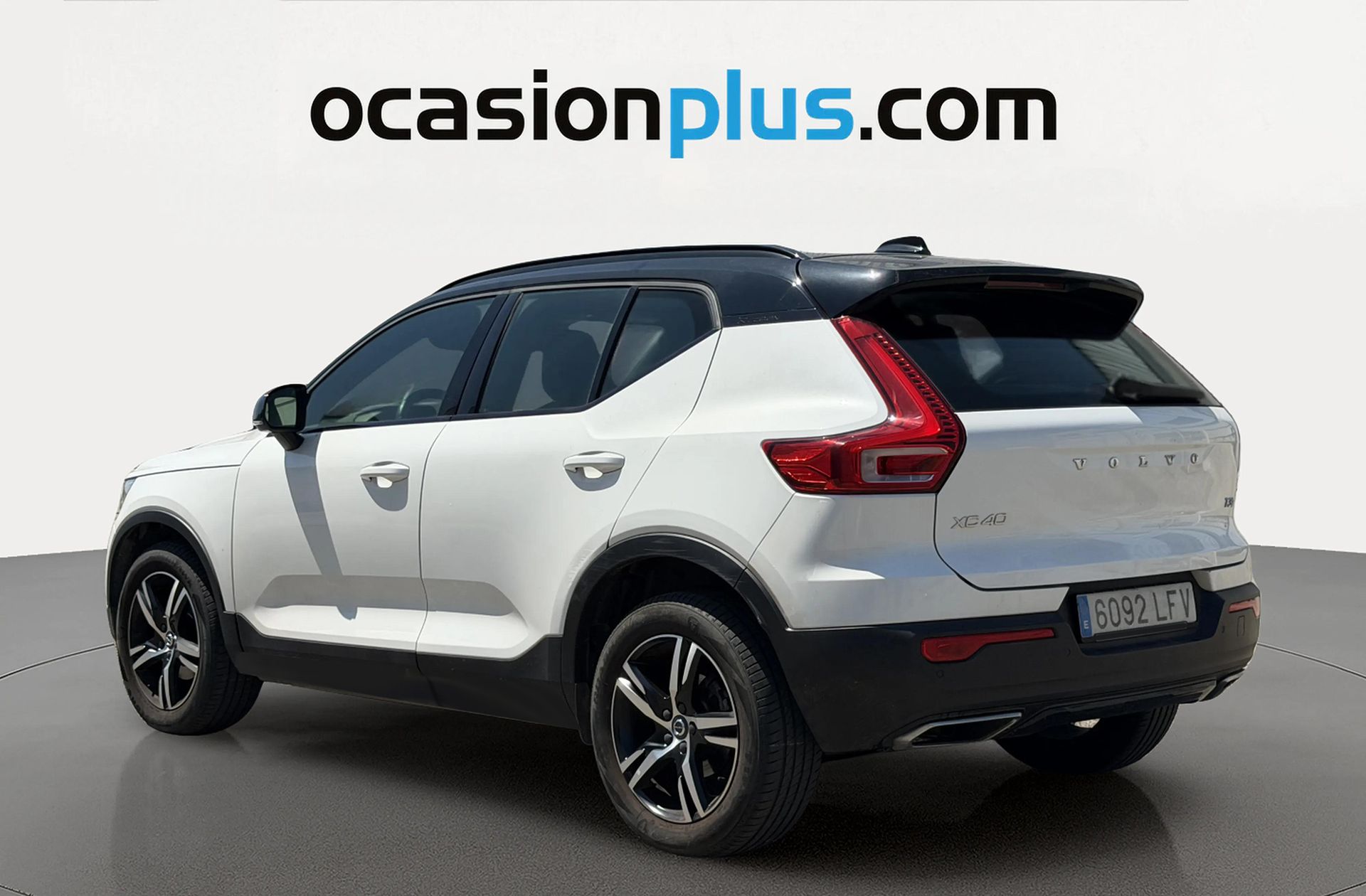 Volvo XC40 T3 R-Design - foto 3