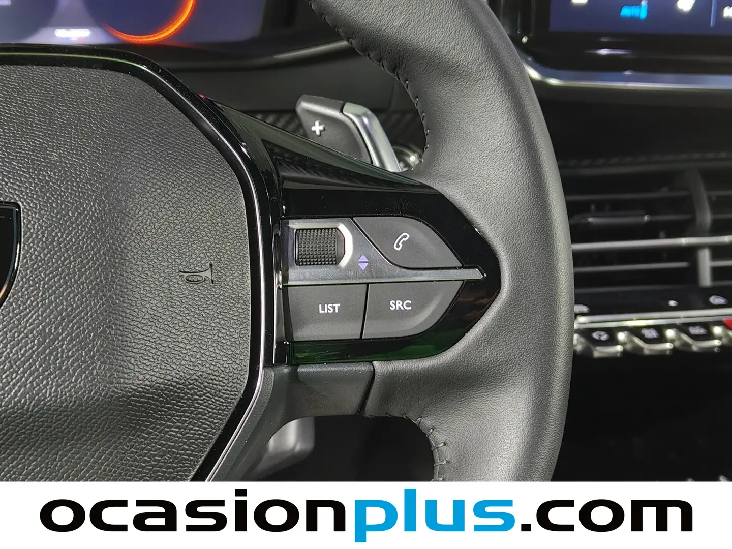 Foto Peugeot 2008 Peugeot 2008 Allure Hybrid eDCS6 (136 CV)