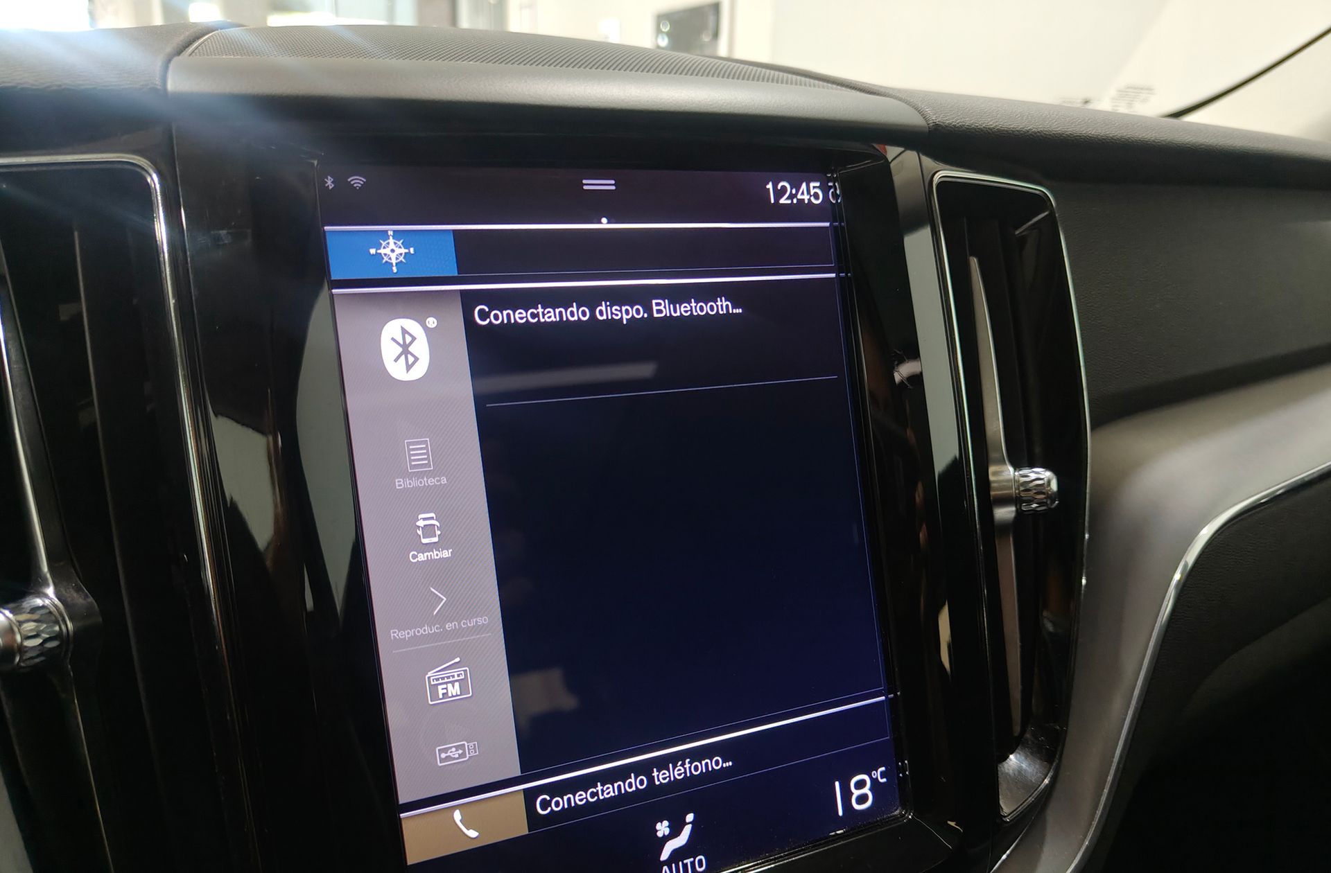 Volvo XC60 D4 Momentum - foto 38