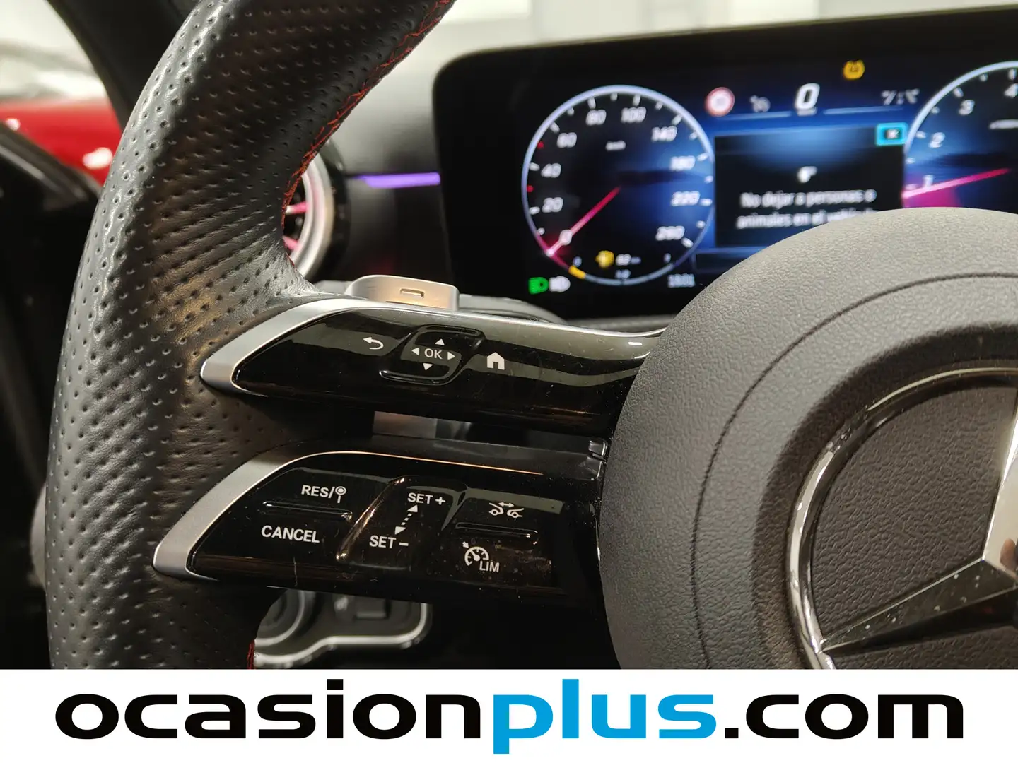 Foto Mercedes Clase A Mercedes-Benz Clase A 180 Pack AMG (136 CV)