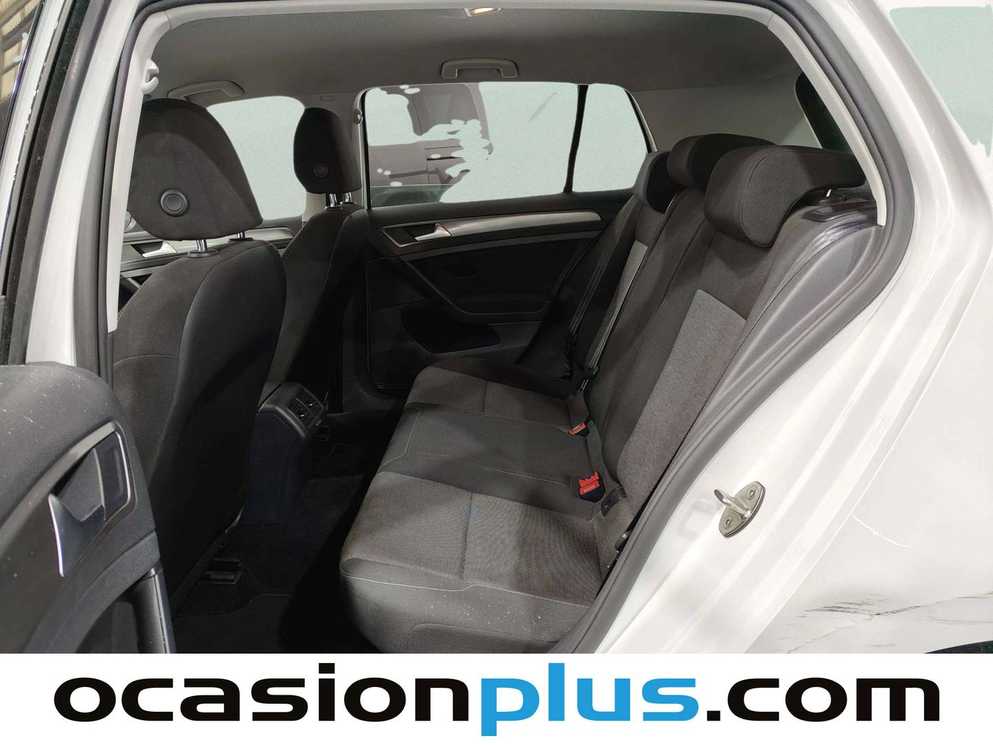 Foto Volkswagen Golf Volkswagen Golf Business 1.6 TDI BMT (110 CV)