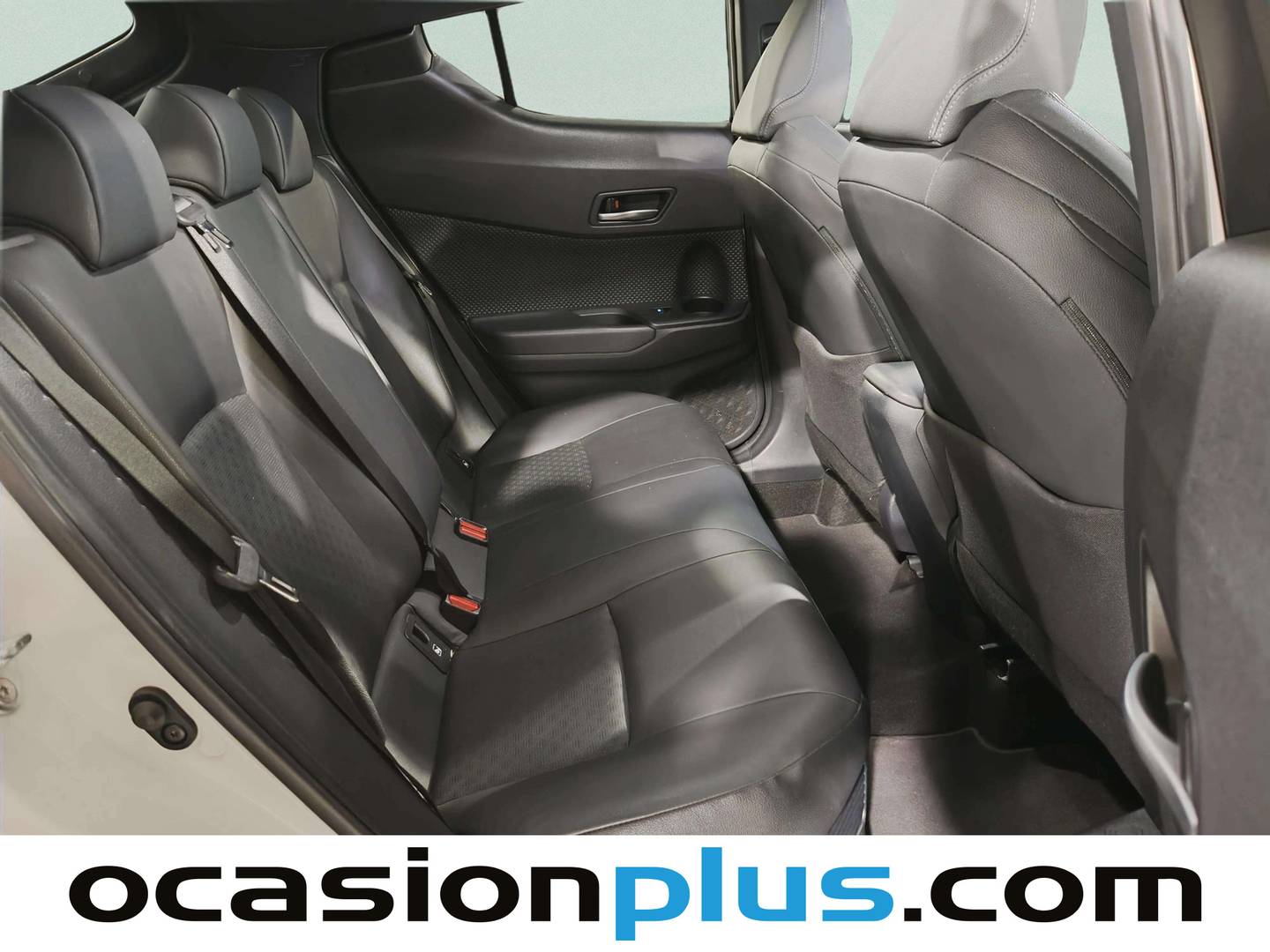 Toyota C-HR Toyota C-HR 1.8 125H Dynamic Plus (122 CV) automático