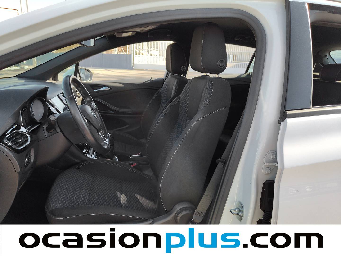 Foto asientos delanteros Opel Astra Opel Astra 1.4 Turbo S&S Dynamic (125 CV)