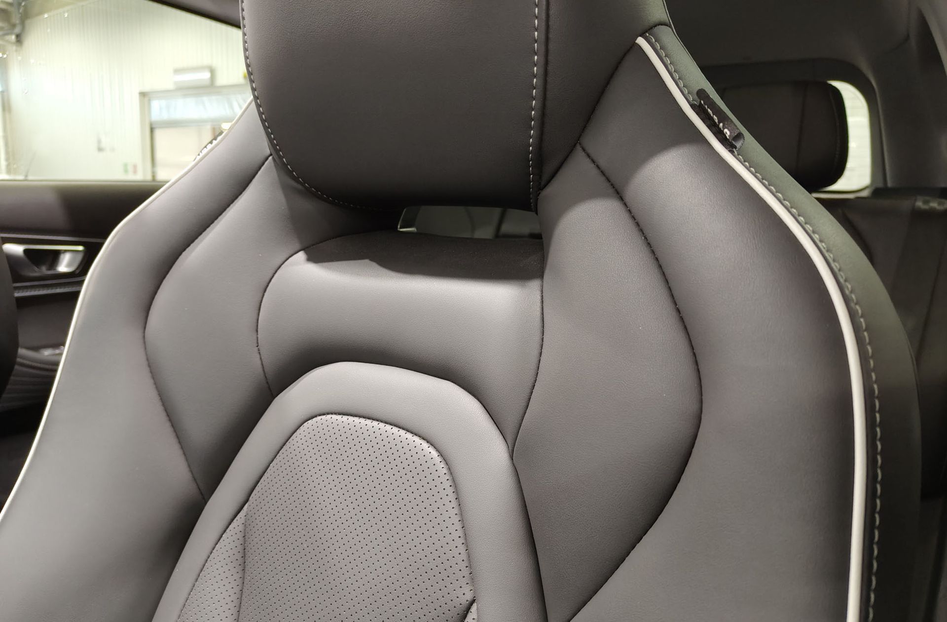 Ebro s700 1.6 T-GDi Luxury 7 DCT - foto 14