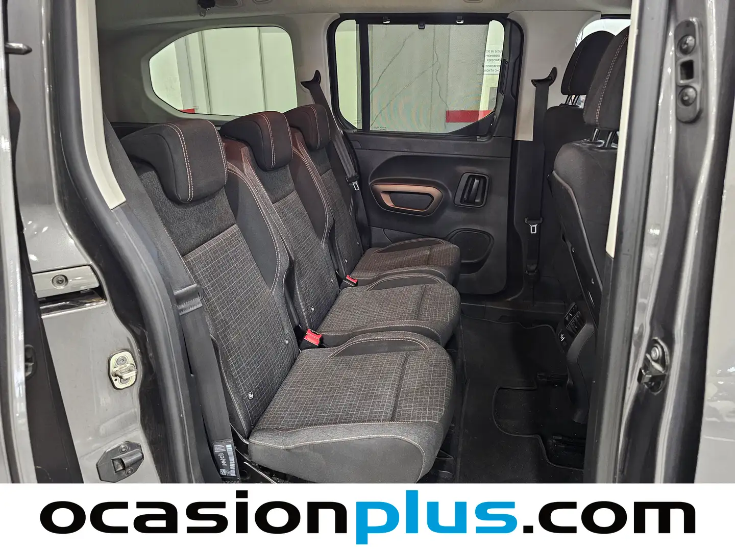 Foto Peugeot Rifter Peugeot Rifter BlueHDi 130 GT Line Standard  (130 CV) 7 PLAZAS