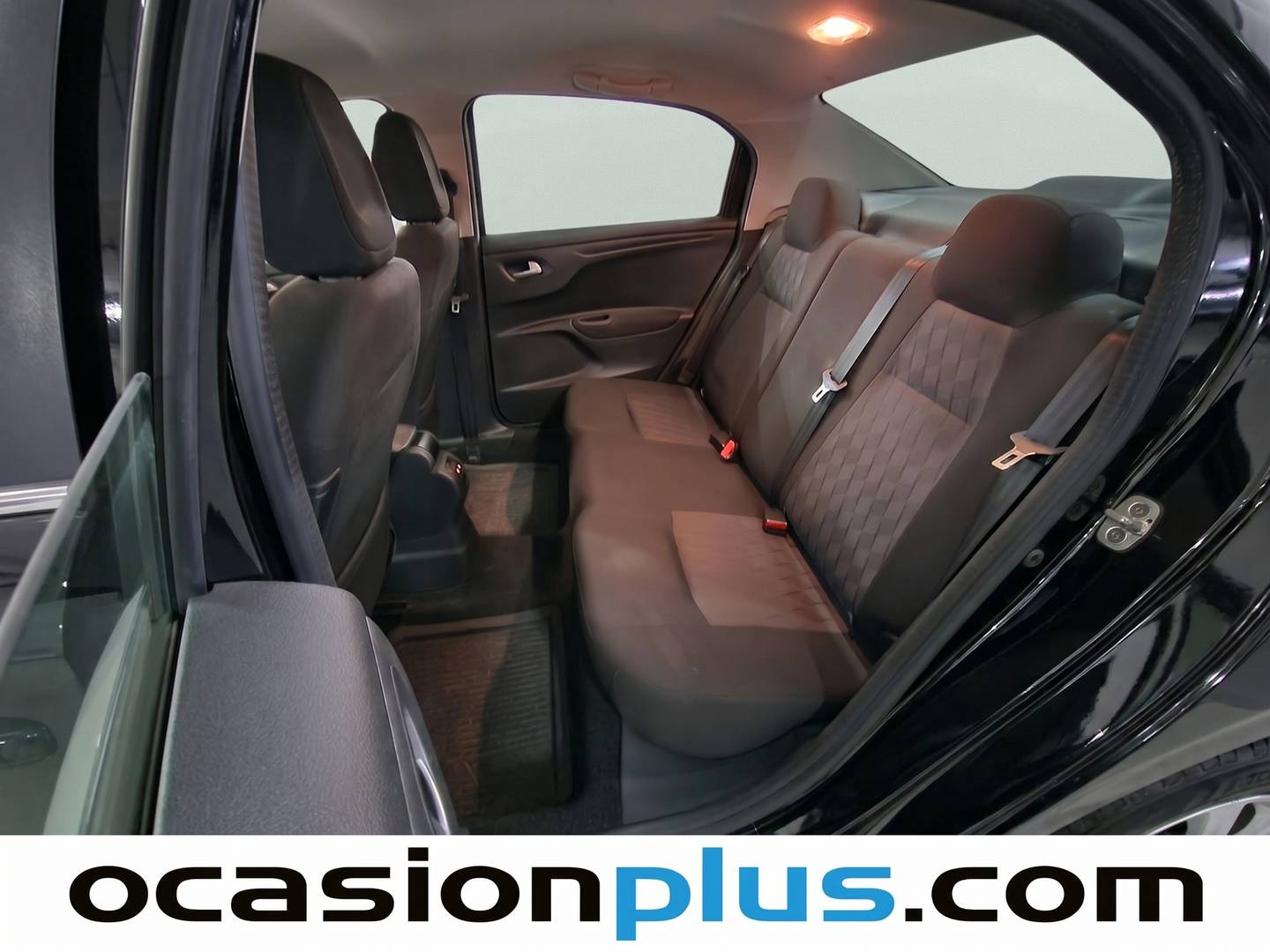 Foto asientos traseros Citroën C-Elysée Citroën C-Elysee BlueHDi 100 Exclusive (100 CV)