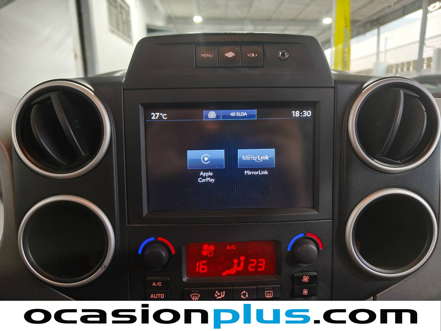 Equipamiento del Peugeot Partner Peugeot Partner Tepee Combi 1.2 PureTech Adventure Edition (110 CV)