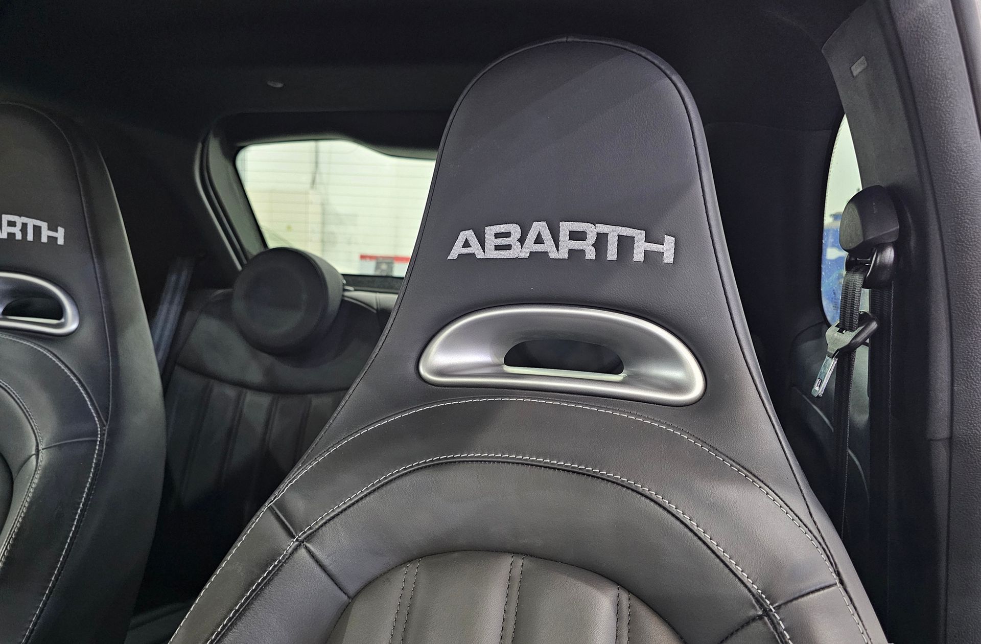 Abarth 500 1.4 16v T-Jet 595 - foto 9