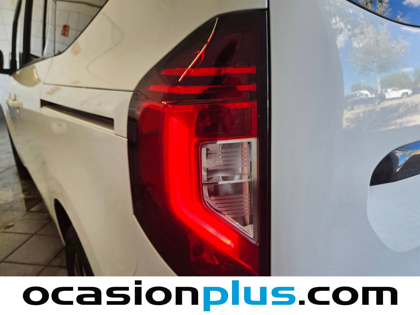 Extras del Nissan Townstar Nissan Townstar 1.3G L1 N-Connecta (130 CV)