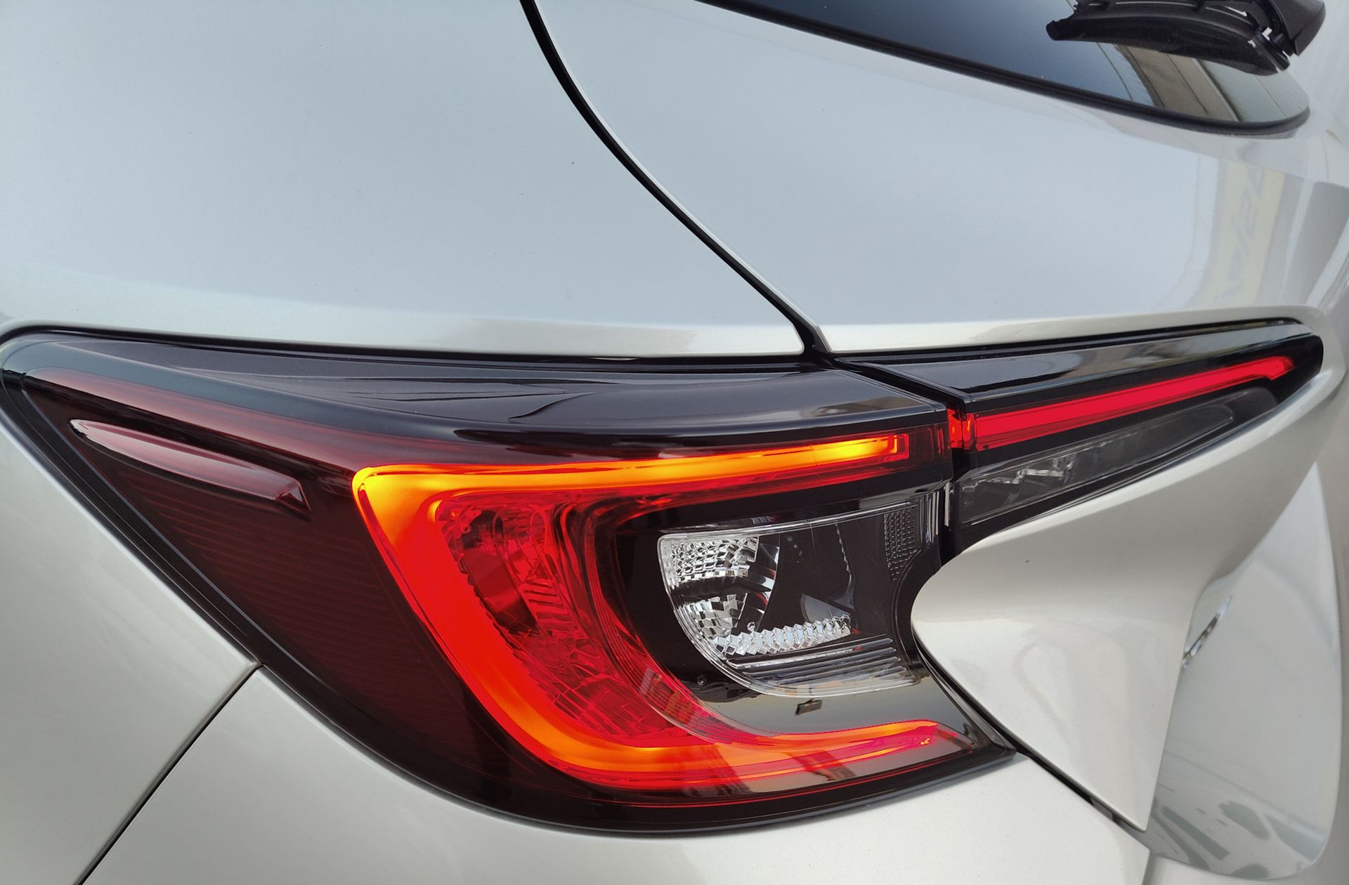 Toyota Corolla 140H GR-Sport - foto 16