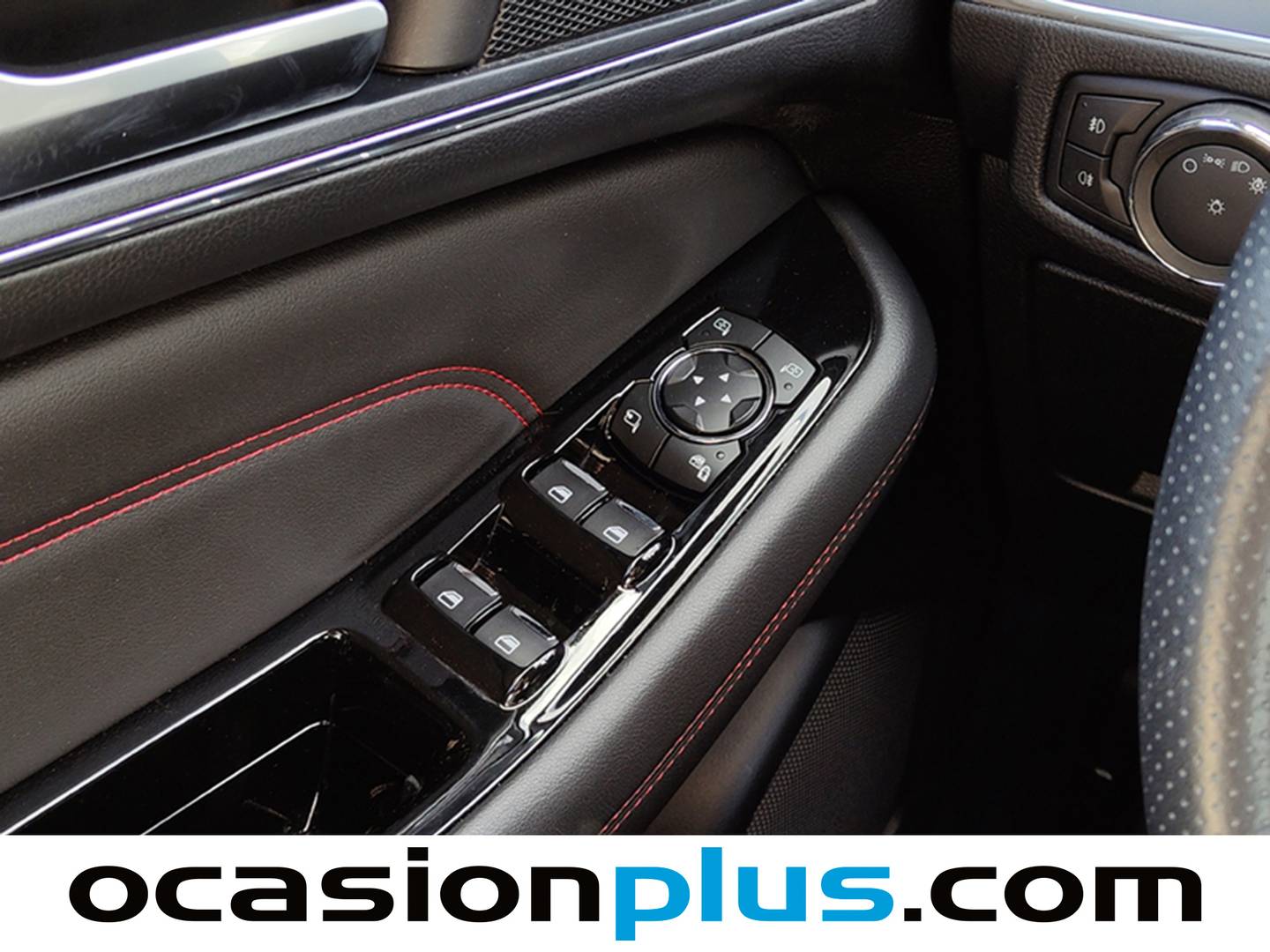 Foto Ford S-MAX Ford S-Max 2.0 TDCI ST-Line PowerShift (180 CV) 7 Plazas