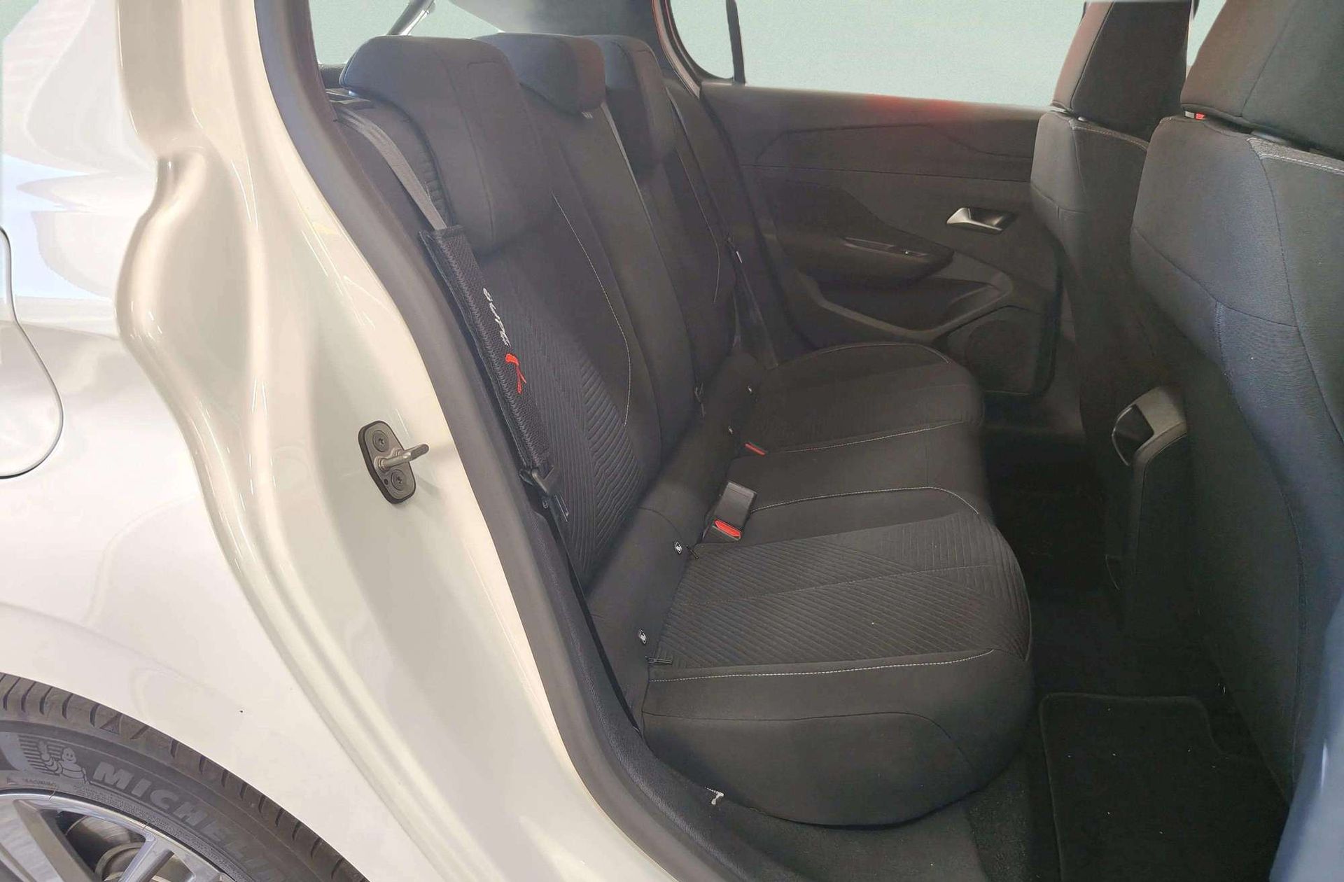 Peugeot 308 Active Pack BlueHDi EAT8 - foto 19