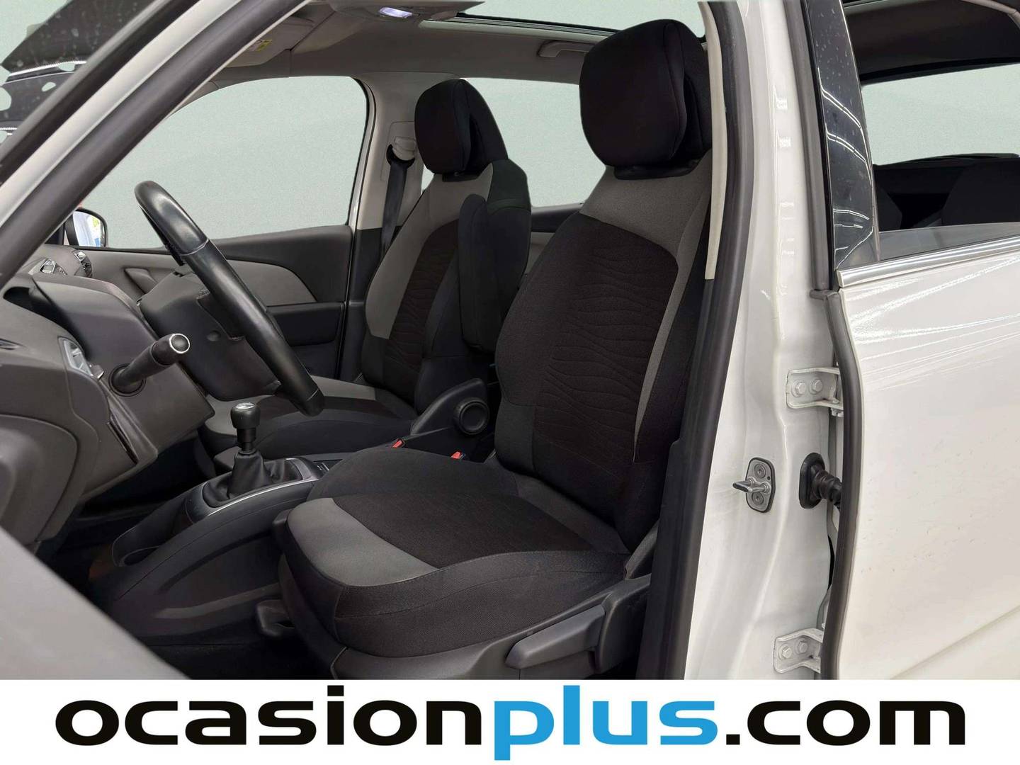 Foto asientos delanteros Citroën C4 Picasso Citroën C4 Picasso PureTech 130 S&S Feel Edition (130 CV)