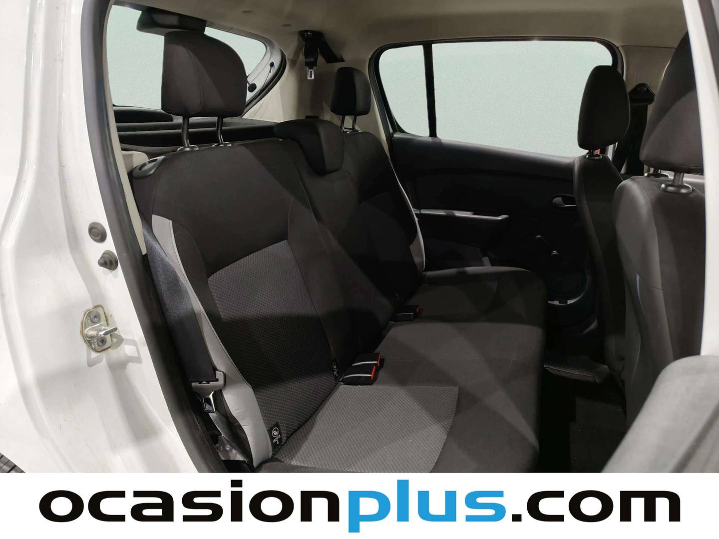 Foto Dacia Sandero Dacia Sandero 1.2 Ambiance (75 CV)