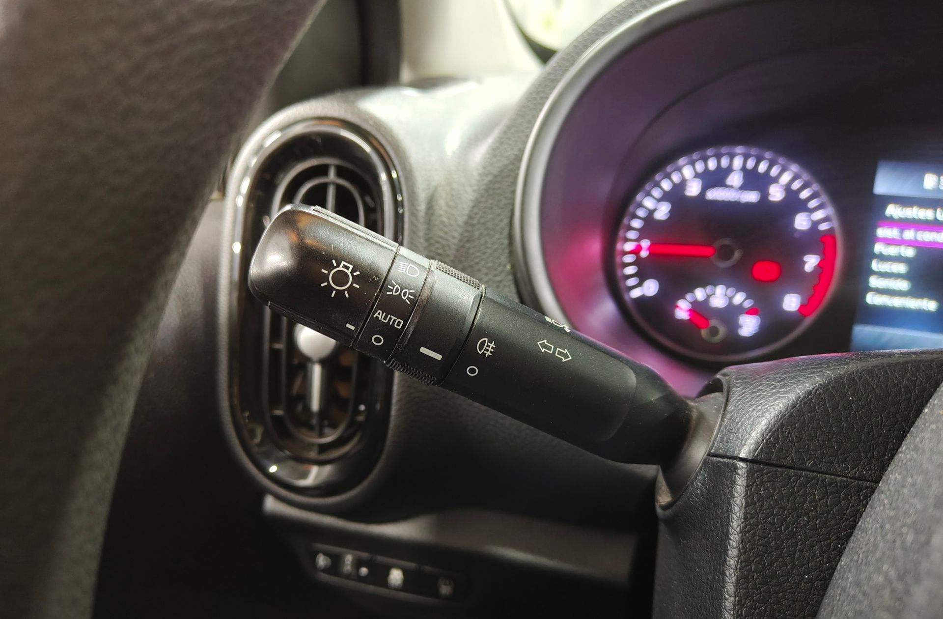 Kia Picanto 1.0 DPi Concept Pack Comfort - foto 20
