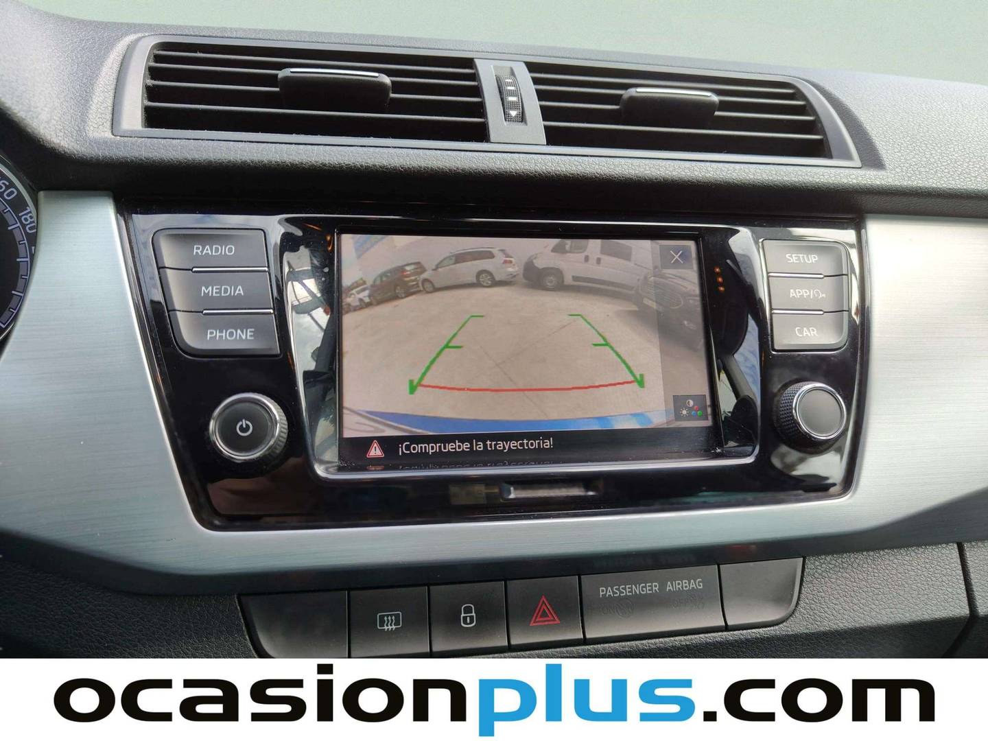 Equipamiento del Skoda Fabia Skoda Fabia 1.0 MPI Color Concept (75 CV)