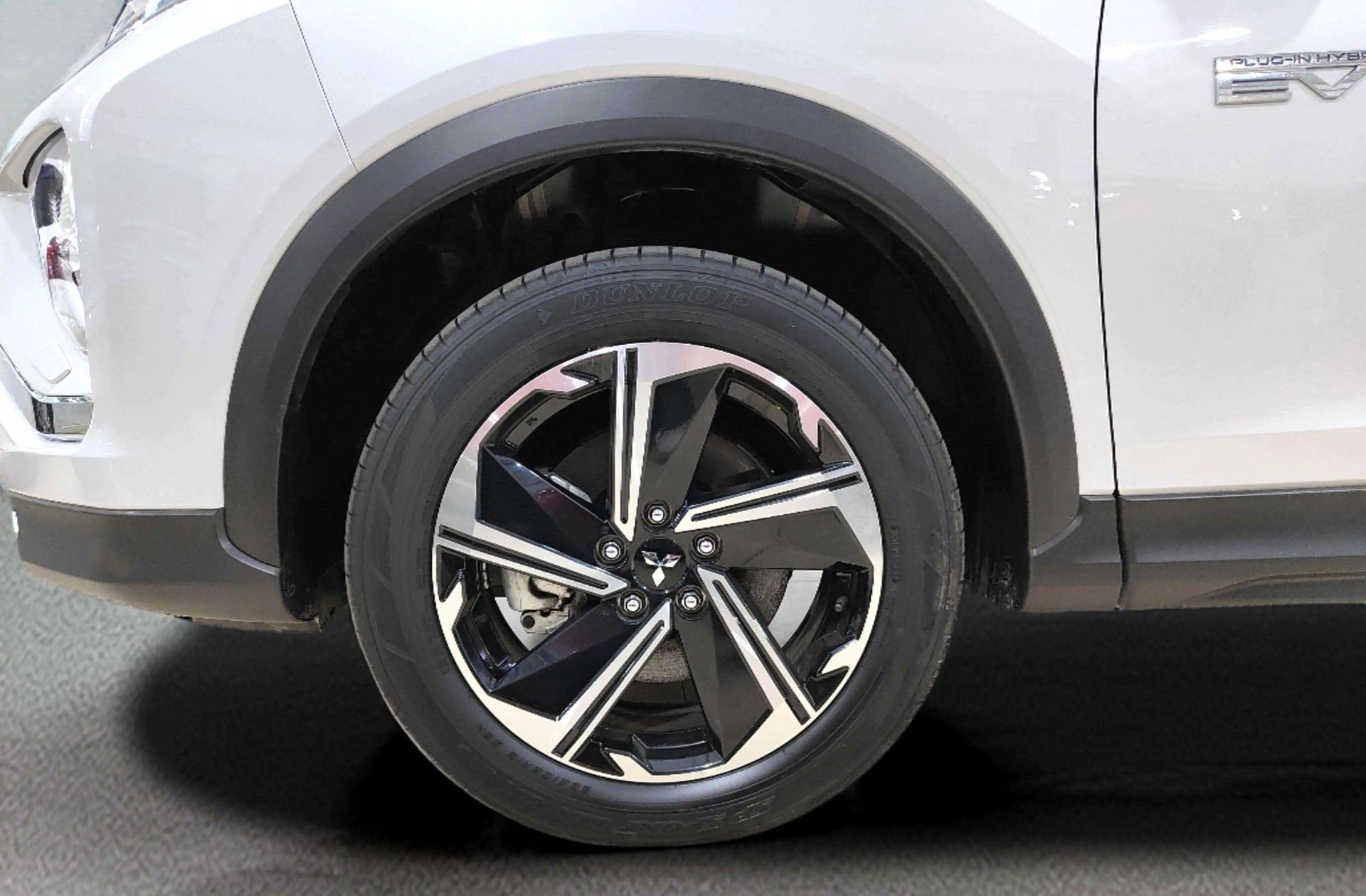 Mitsubishi Eclipse Cross 2.4 PHEV Kaiteki 4WD - foto 37