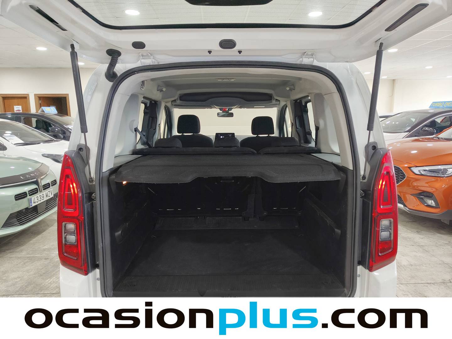 Foto Opel Combo Life Opel Combo Life 1.5 TD S&S Edition Plus L (102 CV)