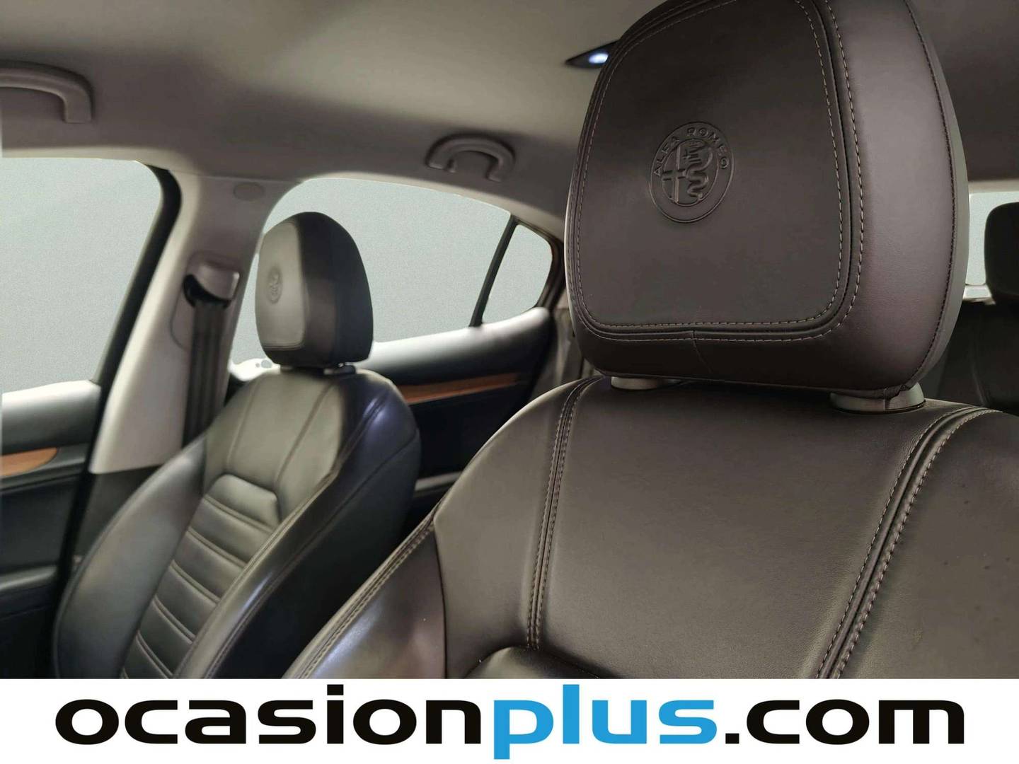 Extras y acabados del Alfa Romeo Stelvio Alfa Romeo Stelvio Stelvio 2.0 Gasolina Executive AWD (280 CV)