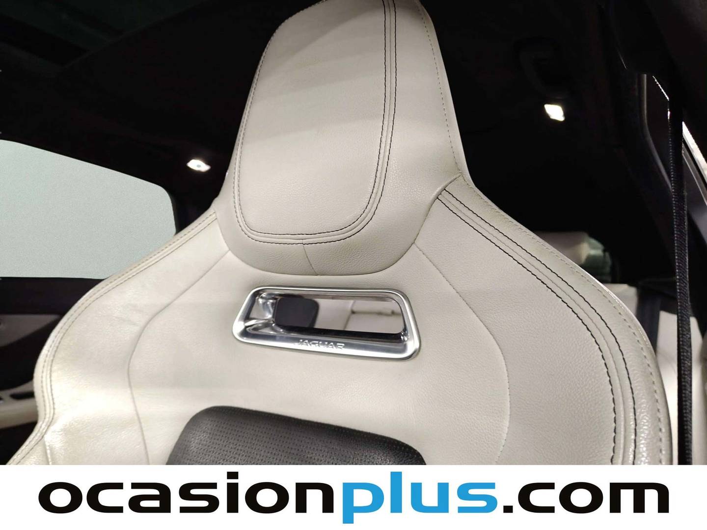 Foto Jaguar F-Pace Jaguar F-PACE 2.0T i4 R-Sport AWD Auto 221 kW (300 CV)