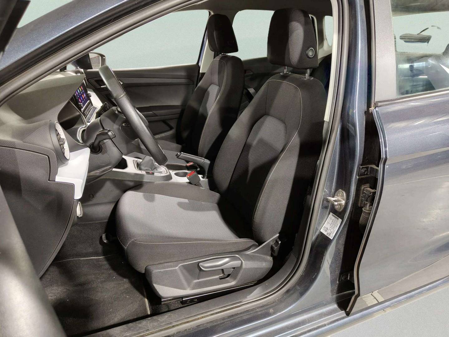 Foto asientos delanteros Seat Ibiza SEAT Ibiza 1.0 TSI Style XL (115 CV)