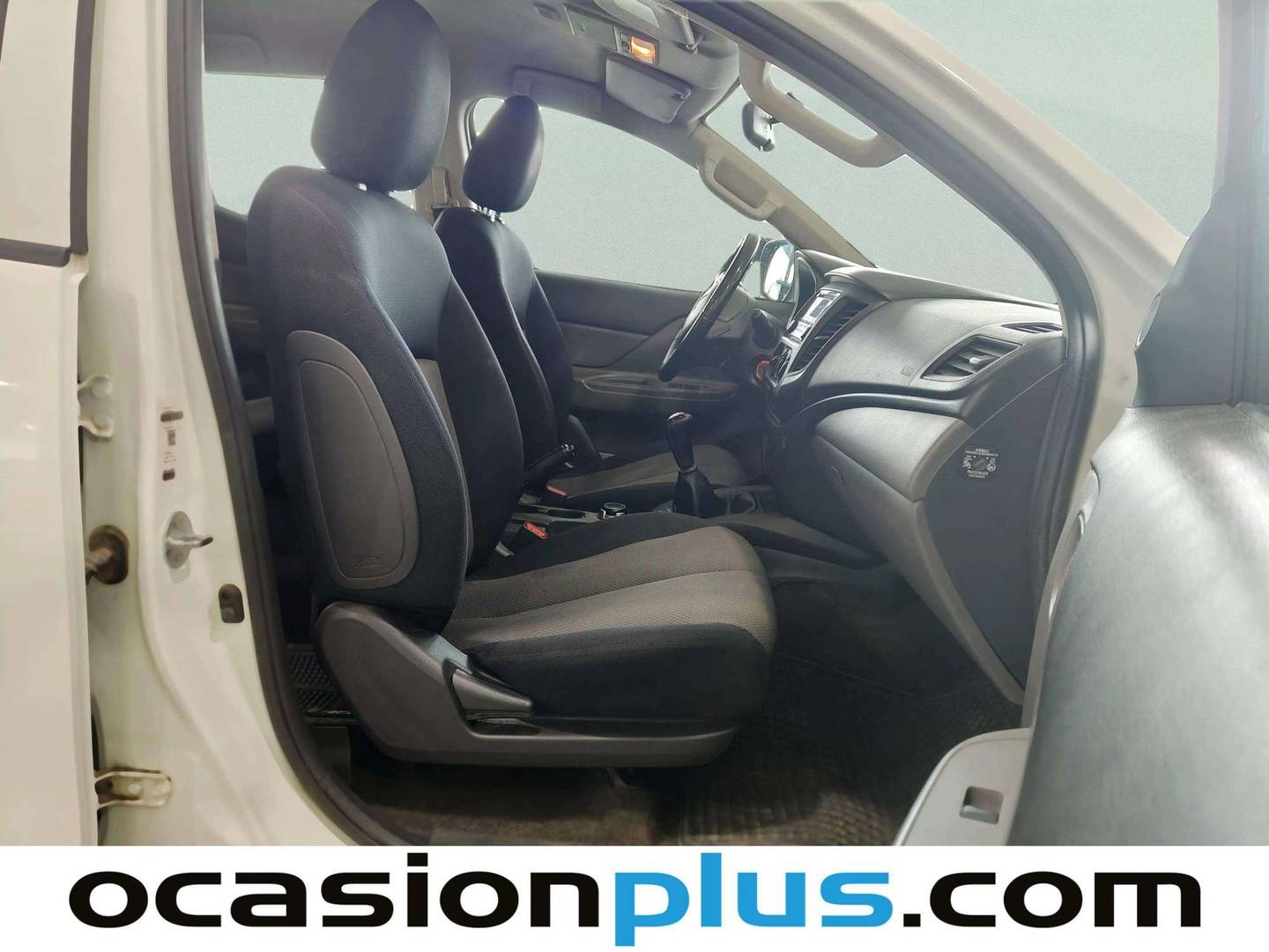 Mitsubishi L200 Mitsubishi L200 2.5DI-D Double Cab M-PRO (154 CV) km 0