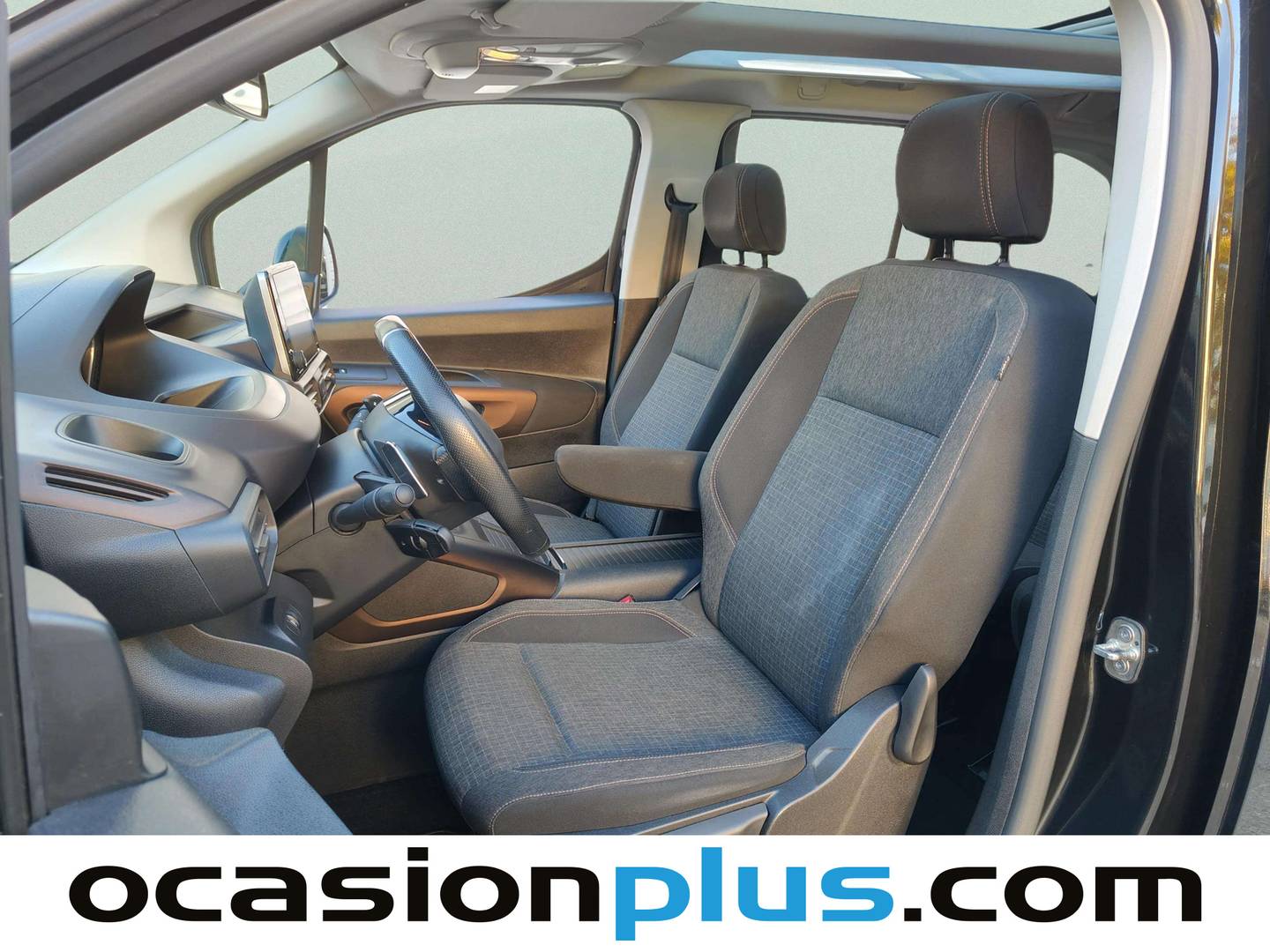 Foto Peugeot Rifter Peugeot Rifter BlueHDi 130 GT Line Standard EAT8 (130 CV)