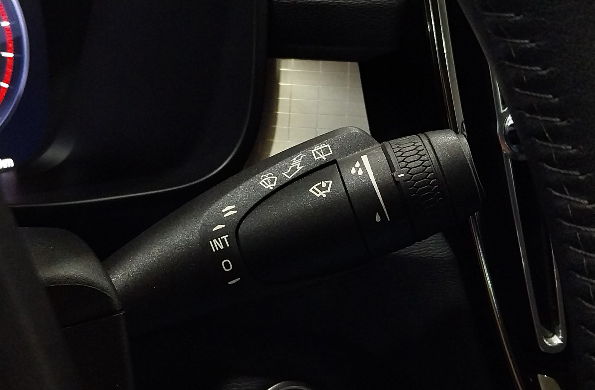 Volvo XC40 T3 Business Plus - foto 27