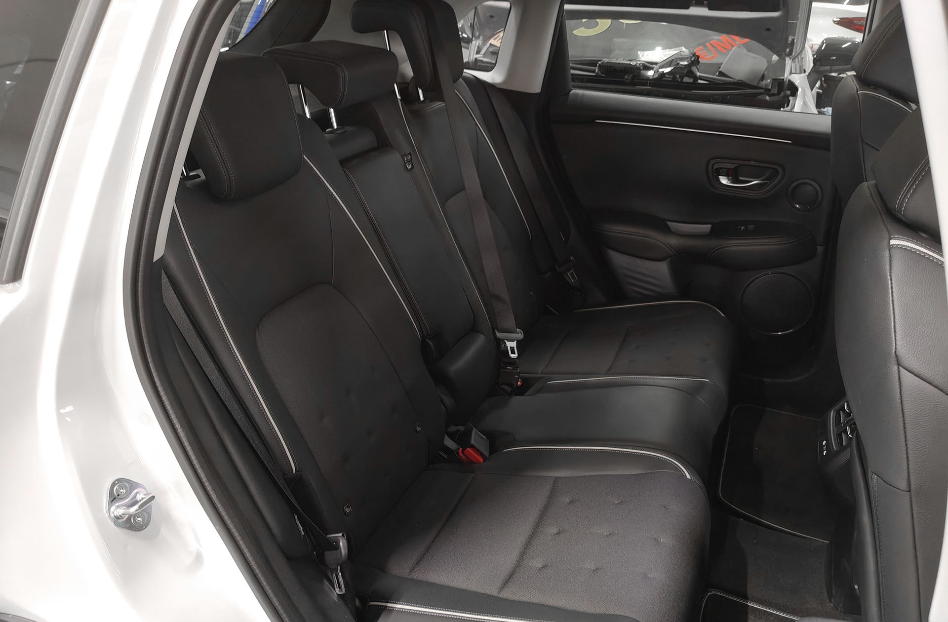 Honda ZR-V 2.0 i-MMD Sport CVT - foto 22