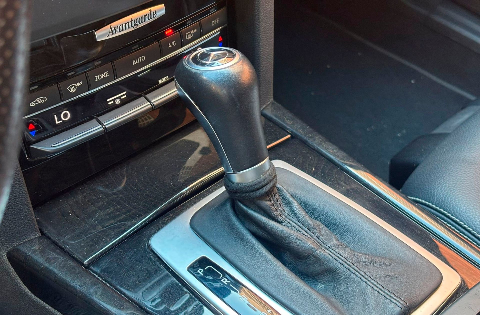 Mercedes-Benz Clase E E 220 CDI Blue Efficiency Avantgarde Pack AMG - foto 5