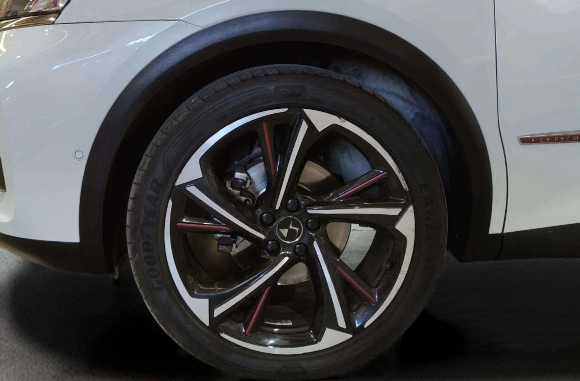 DS DS 7 Crossback La Première THP EAT8 - foto 48