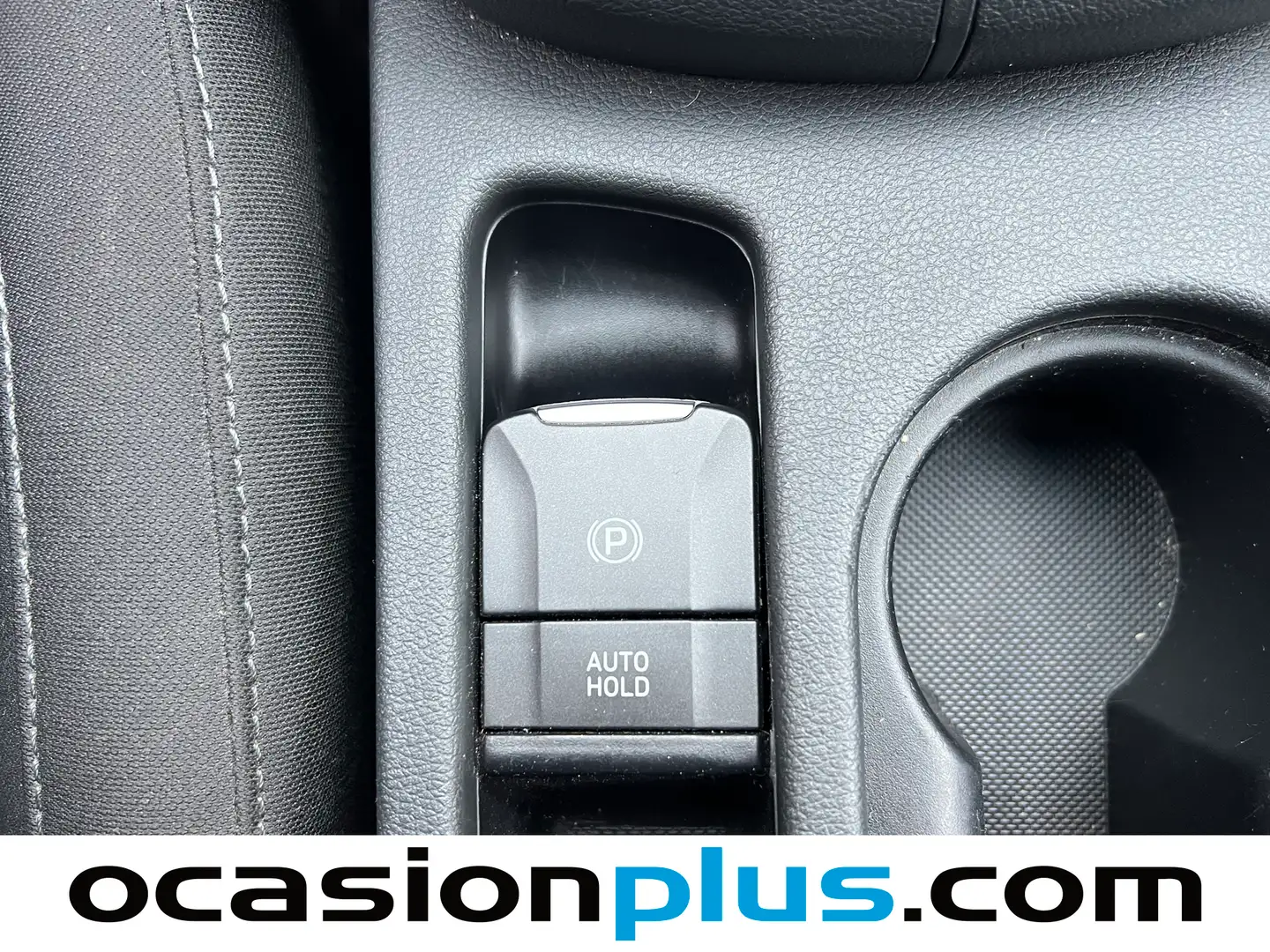 Foto Hyundai Kona Hyundai Kona 1.6 GDI HEV Maxx DCT (141 CV)