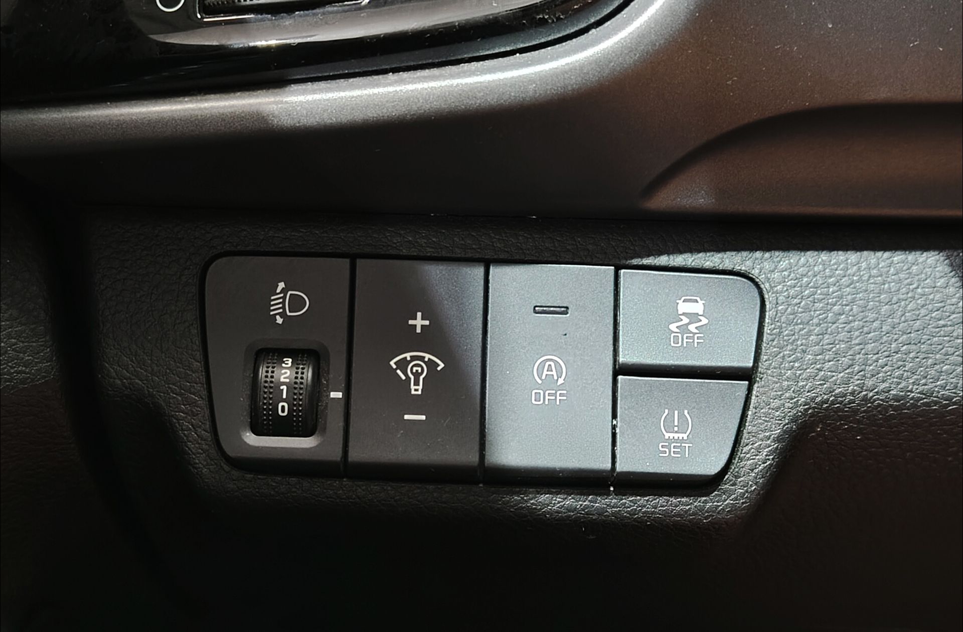 Kia Stonic 1.0 T-GDi MHEV Drive iMT - foto 26