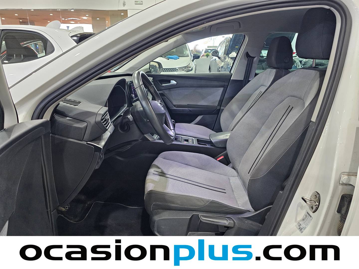 Foto asientos delanteros Seat León SEAT León 1.5 TSI S&S Style Go (130 CV)