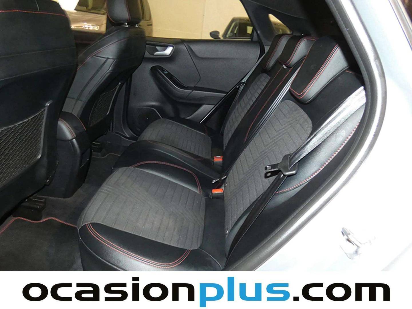Foto asientos traseros Ford Puma Ford Puma 1.0 EcoBoost MHEV ST-Line X  (155 CV)