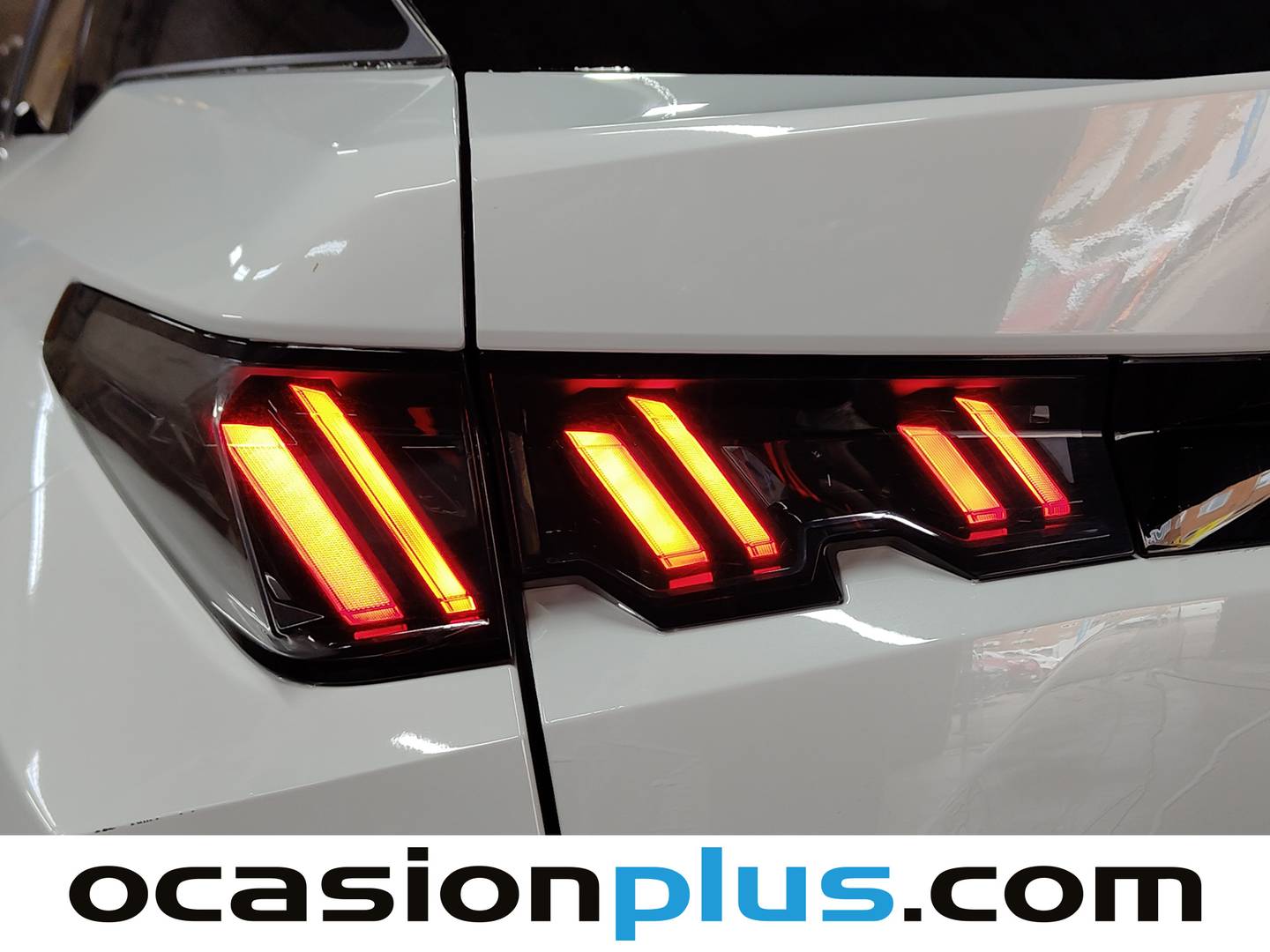 Peugeot 3008 Hybrid Peugeot 3008 Hybrid 145 Allure eDCS6 (145 CV) 2025
