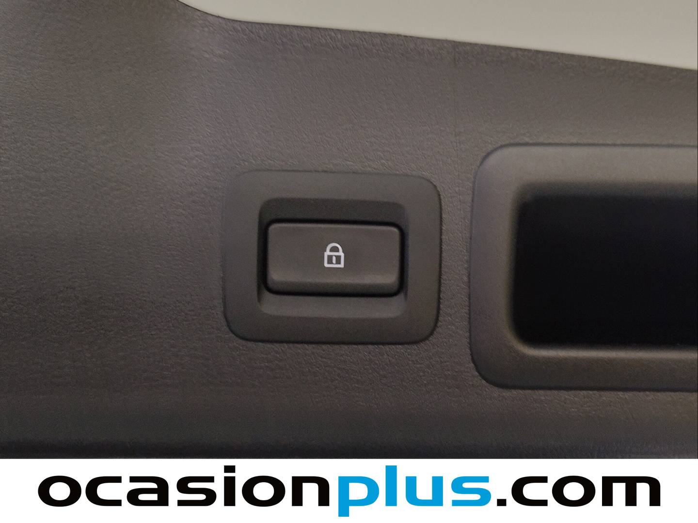 Equipamiento del Mazda Mazda3 Mazda Mazda 3 2.0 e-SKYACTIV-G Homura (122 CV)