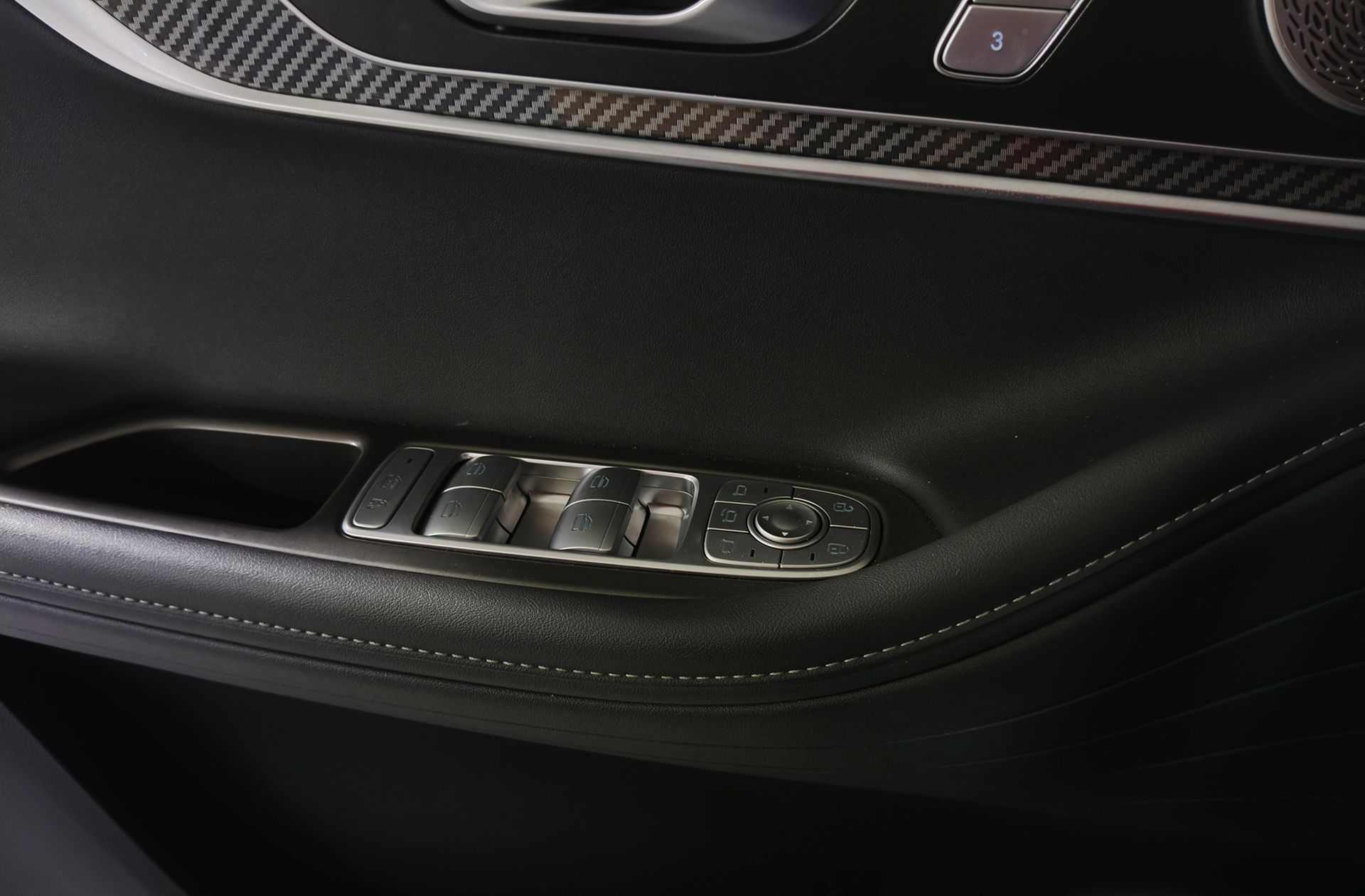 Ebro s700 1.6 T-GDi Luxury 7 DCT - foto 36