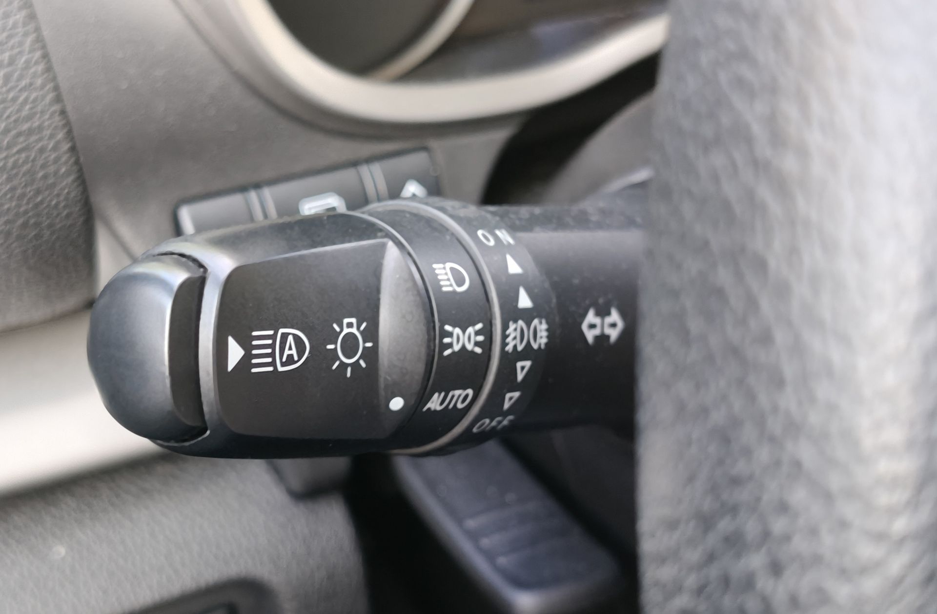 Mitsubishi Eclipse Cross 2.4 PHEV Kaiteki 4WD - foto 30
