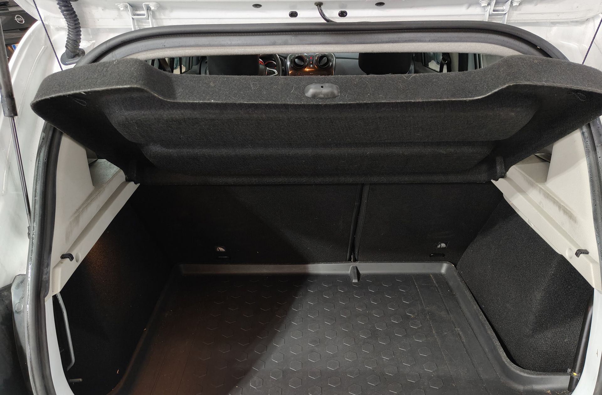 Dacia Sandero Essential 1.0 - foto 12