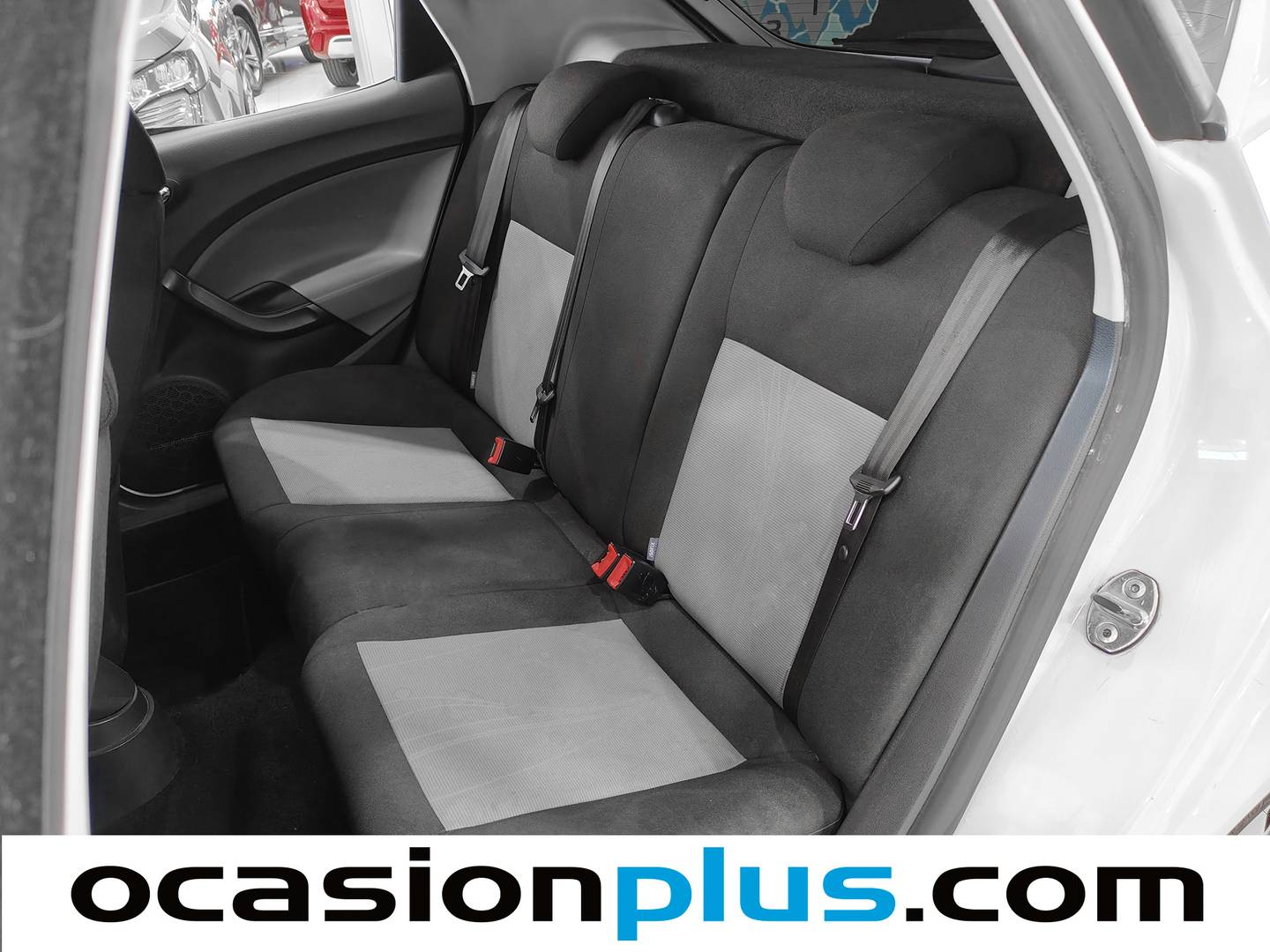 Foto asientos traseros Seat Ibiza Seat Ibiza 1.6TDI CR Style (105 CV)