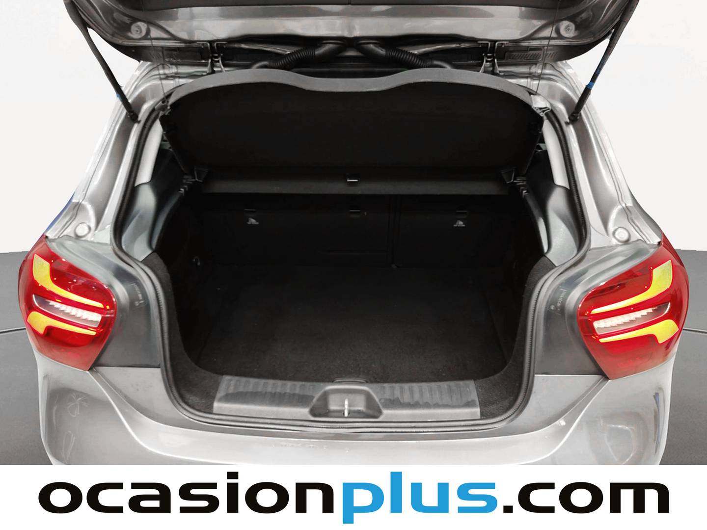 Fotos maletero Mercedes Clase A Mercedes-Benz Clase A 200 d (136 CV)