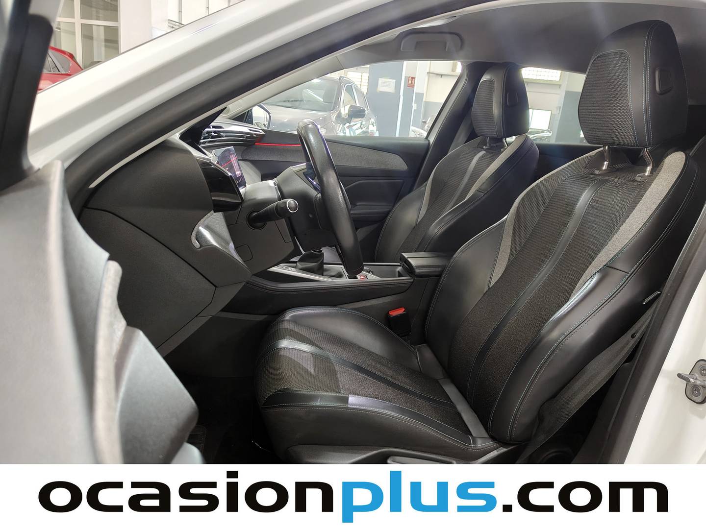 Foto asientos delanteros Peugeot 308 Peugeot 308 PureTech 130 S&S Allure (130 CV)