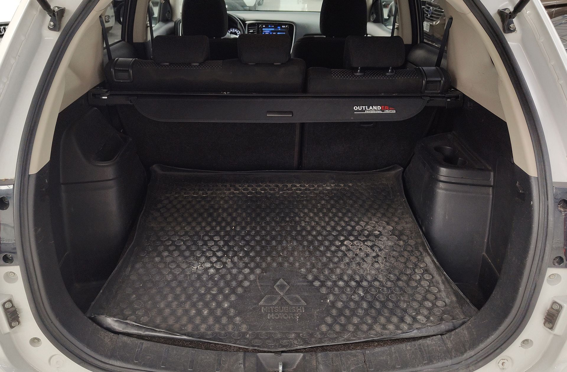 Mitsubishi Outlander 220 DI-D Motion 2WD - foto 13
