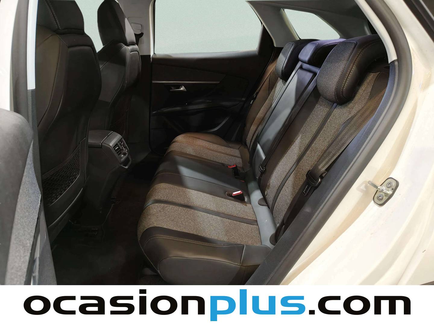 Foto asientos traseros Peugeot 3008 Peugeot 3008 PureTech 130 S&S Allure 96 kW (130 CV)