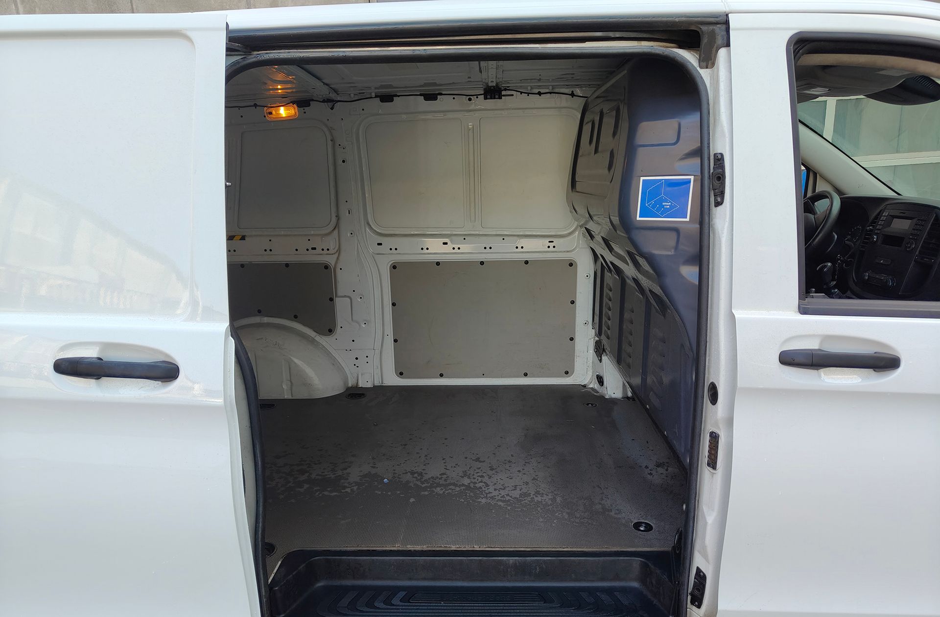 Mercedes-Benz Vito Furgon 111 CDI Larga - foto 13