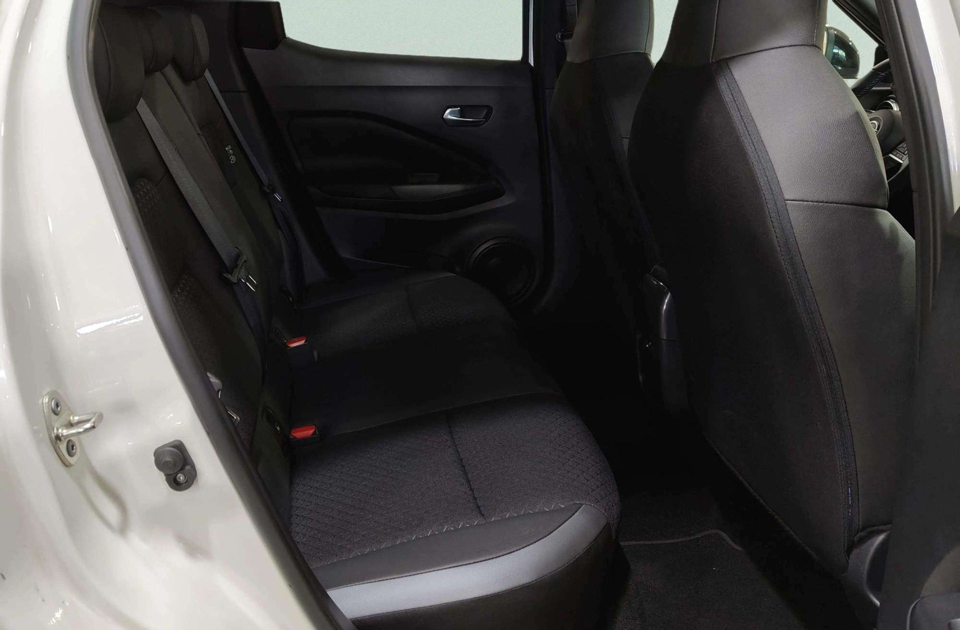 Nissan Juke Hybrid N-Design Black - foto 18