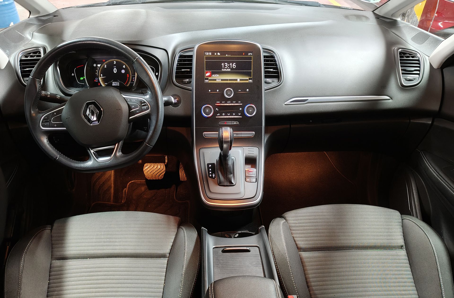 Renault Scénic dCi 110 Energy Intens EDC - foto 6