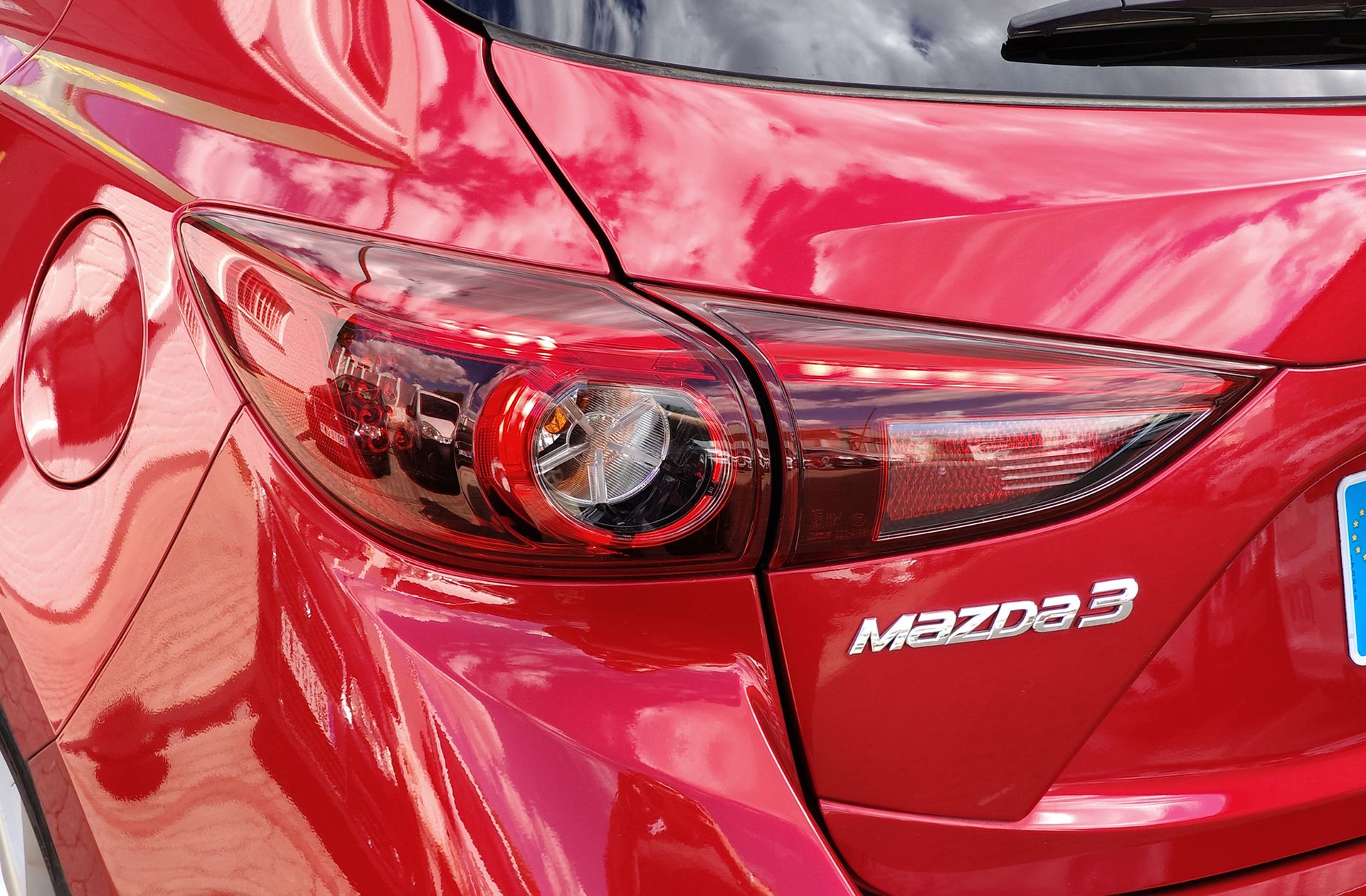 Mazda Mazda3 2.0 GE Black Tech Edition - foto 15